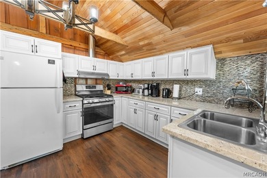 Experience the charm of a nearly century-old Big Bear cabin-full - photo 22