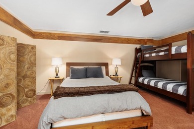 Experience the perfect blend of rustic elegance and contemporary - photo 27