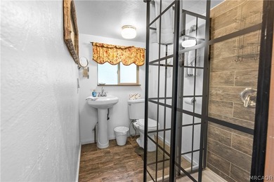 Experience the charm of a nearly century-old Big Bear cabin-full - photo 31
