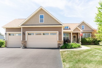 (private lake, pond, creek) Home For Sale in Sycamore Illinois