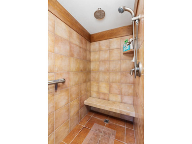 Experience the perfect blend of rustic elegance and contemporary - photo 40