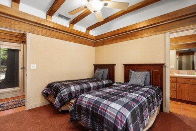 Experience the perfect blend of rustic elegance and contemporary - photo 42