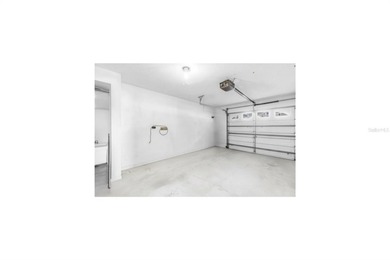An amazing opportunity to live in an Antigua townhome in a - photo 42