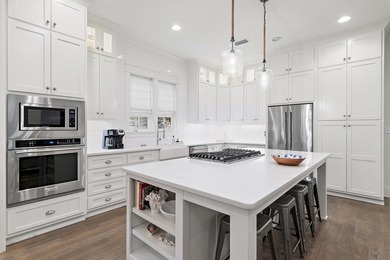 Rare opportunity to own the largest cottage style home in - photo 5