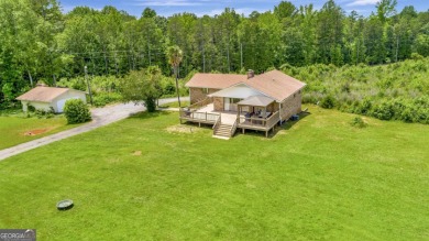 Lake Home For Sale in Hartwell, Georgia