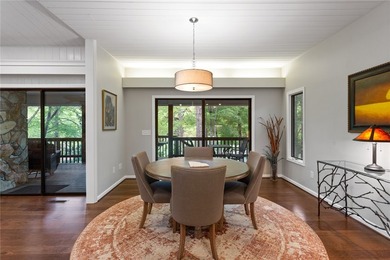 Discover the perfect Lake Keowee retreat. This stunning - photo 13