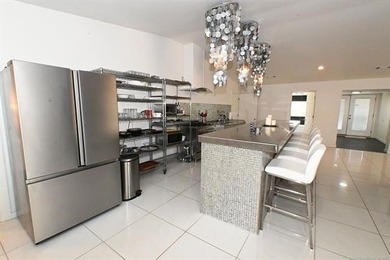 A Touch of Modern - Fully Furnished & Remodeled Near Lake - photo 22