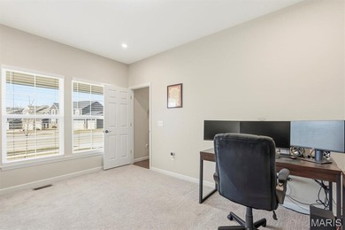 Savvy Buyer Alert! Step into this impeccably maintained - photo 5