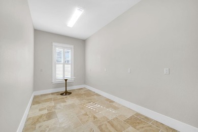 Welcome to the exclusive neighborhood of Island Green, located - photo 32