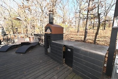 A Touch of Modern - Fully Furnished & Remodeled Near Lake - photo 43
