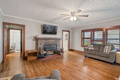 Enjoy lake living with this well-maintained 3-bedroom - photo 9
