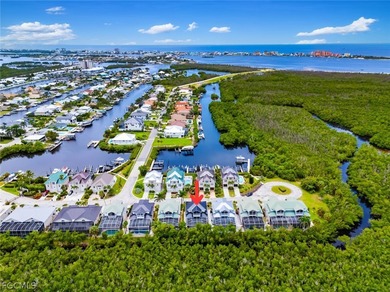 The best of both worlds: minutes to the beach without island