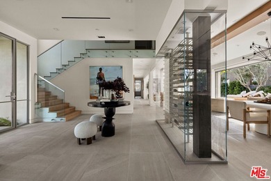 Set within the prestigious Dover Shores enclave and directly - photo 5