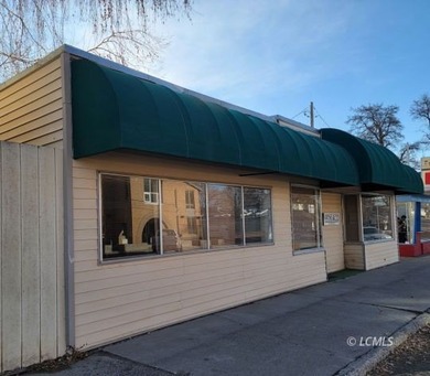 Goose Lake Commercial For Sale in Lakeview Oregon