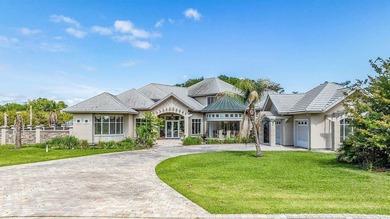 Experience a true private retreat in this extraordinary estate - photo 1