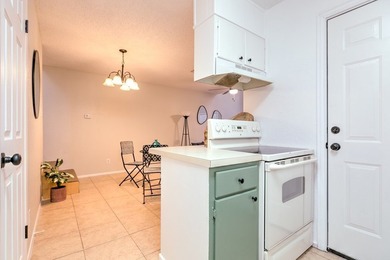 Fresh updates and a low-maintenance lifestyle make 3514 Juanita - photo 11