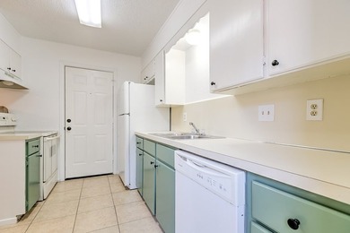 Fresh updates and a low-maintenance lifestyle make 3514 Juanita - photo 12