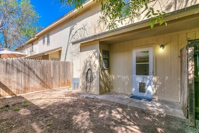 Fresh updates and a low-maintenance lifestyle make 3514 Juanita - photo 21