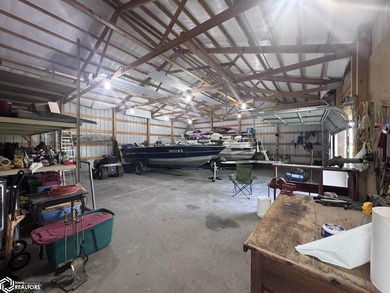 Welcome to 12149 Overturf Drive, Moravia, IA, located in the - photo 27