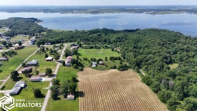 Welcome to 12149 Overturf Drive, Moravia, IA, located in the - photo 28
