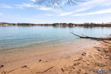 Rare opportunity to build on a 1.3-acre waterfront homesite in - photo 2