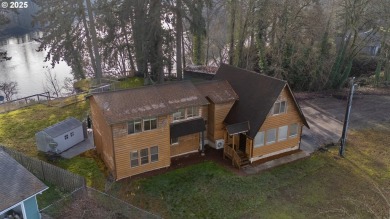 Lake Home For Sale in Salem, Oregon