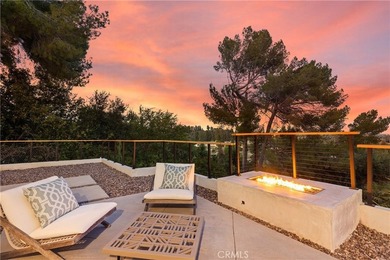 Breathtaking. Absolutely stunning. Two separate houses, but far - photo 9