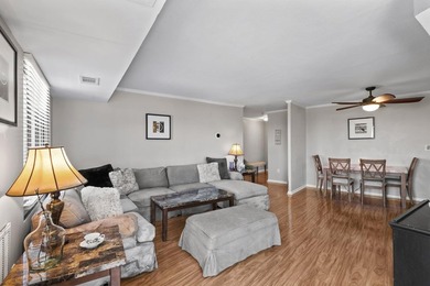 Discover the perfect blend of comfort and convenience with this - photo 10