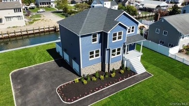 One of a kind waterfront new construction offering 4 bedrooms - photo 10