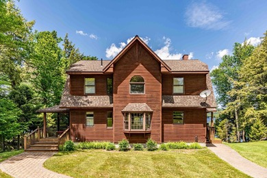 Set on 107 feet of pristine, sandy-bottom frontage along Fourth - photo 4