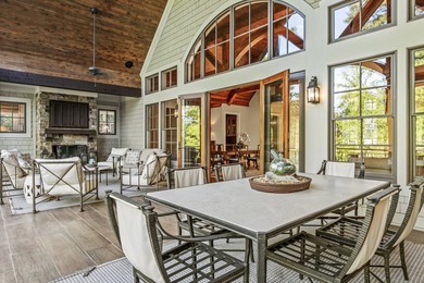 A RARE OPPORTUNITY TO OWN 4.2-ACRE LAKEFRONT ESTATE WITH OVER - photo 18