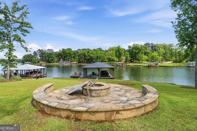 JAW DROPPING FARMHOUSE HOME ON LAKE SINCLAIR!! This one is - photo 3
