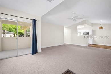 Set within the GATED COMMUNITY of Plantation Point, Unit 1601 - photo 4