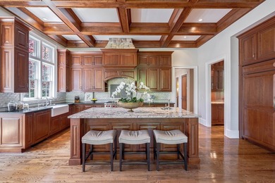 A RARE OPPORTUNITY TO OWN 4.2-ACRE LAKEFRONT ESTATE WITH OVER - photo 26
