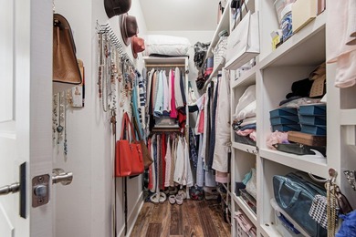 Charming Single Story Home Backing to Conservation Areae see - photo 30
