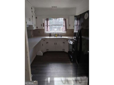 Don't miss this opportunity!! More than 1-acre lot. Fresh paint - photo 6