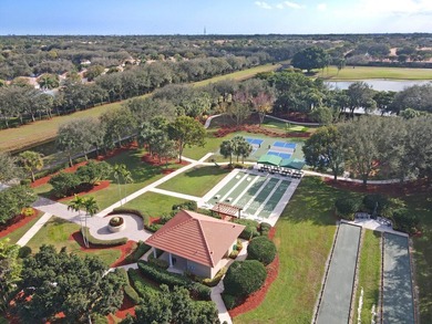 A BRAND NEW ROOF 2026!!! A SPACIOUS 3 BEDROOM/2 FULL BATHROOM - photo 48