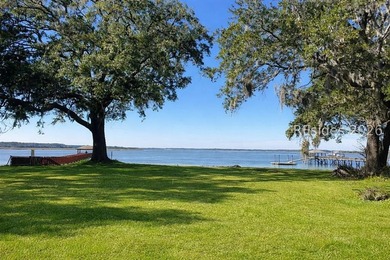 Truly phenomenal, unique, gated, deep-water homesite on Hilton - photo 1