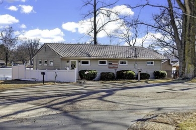 Long Lake - Wabash County Home For Sale in North Manchester Indiana