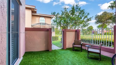 **PRICE IMPROVEMENT** Spacious 3-bedroom, 2.5-bath corner - photo 3