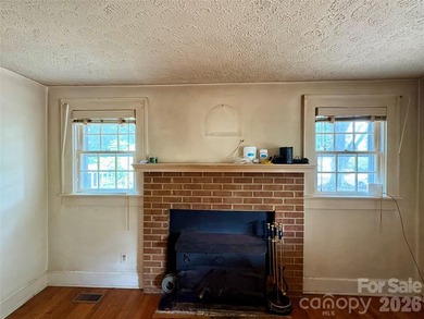 Just hit the market and has SO much potential! Come live, work - photo 14