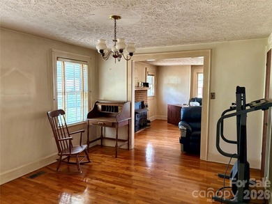 Just hit the market and has SO much potential! Come live, work - photo 17