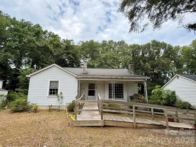 Just hit the market and has SO much potential! Come live, work - photo 28