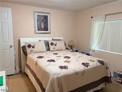Beautifully updated 2-bedroom, 2-bath manufactured home located - photo 28