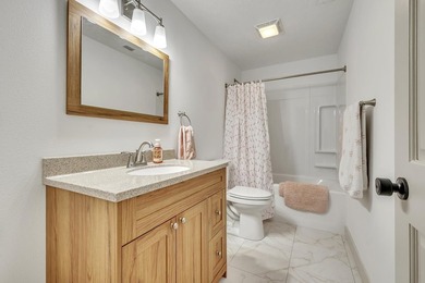 This beautifully renovated family home has everything you need! - photo 29