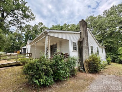 Just hit the market and has SO much potential! Come live, work - photo 30