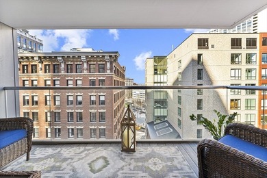 Luxury 2-Bedroom 2-Bathroom Penthouse with Private Balcony