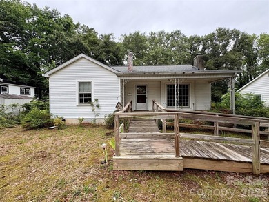 Just hit the market and has SO much potential! Come live, work - photo 33