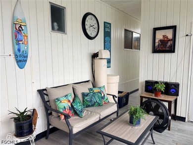 Beautifully updated 2-bedroom, 2-bath manufactured home located - photo 34