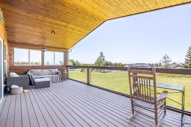 This multi-level home features a brilliant open-concept design - photo 40